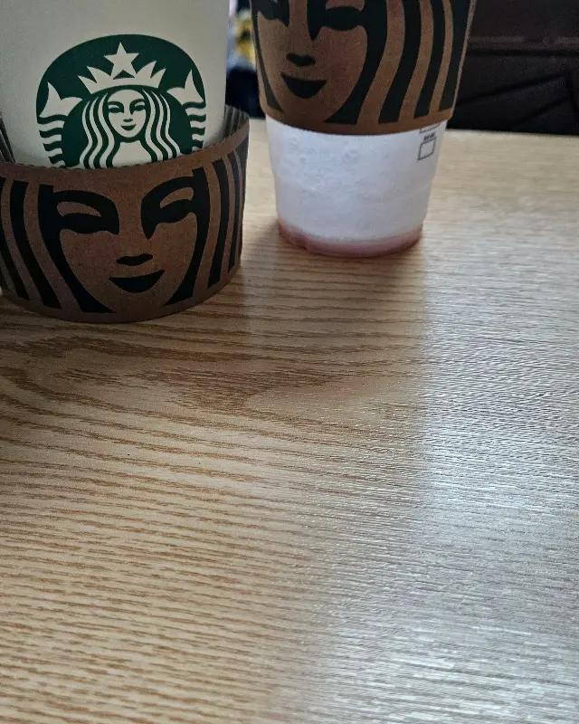 스타벅스 계룡대로 DT점 테이크 아웃 컵