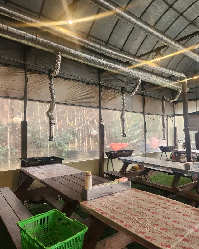 넓은 매장 내부