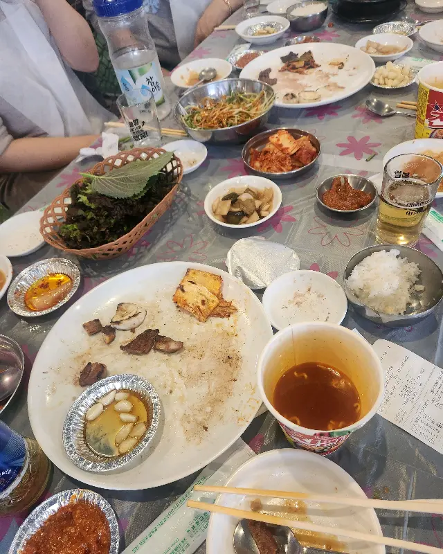 푸짐한 샐러드바