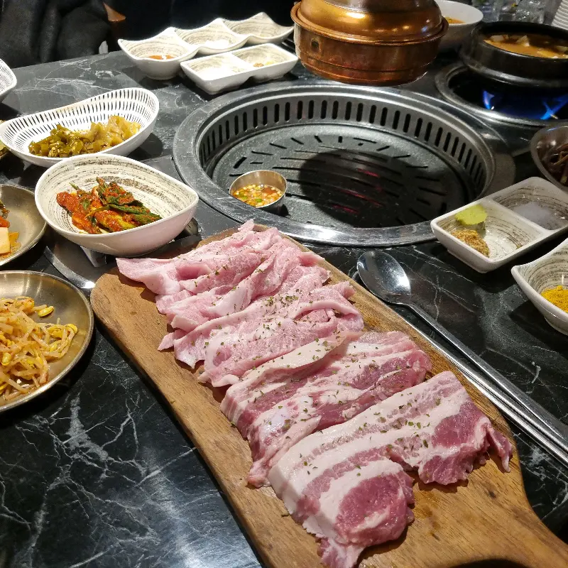 범일정육단 전체 테이블 세팅