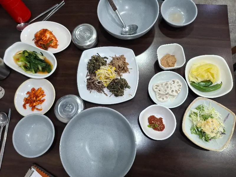 비빔밥 재료와 청국장