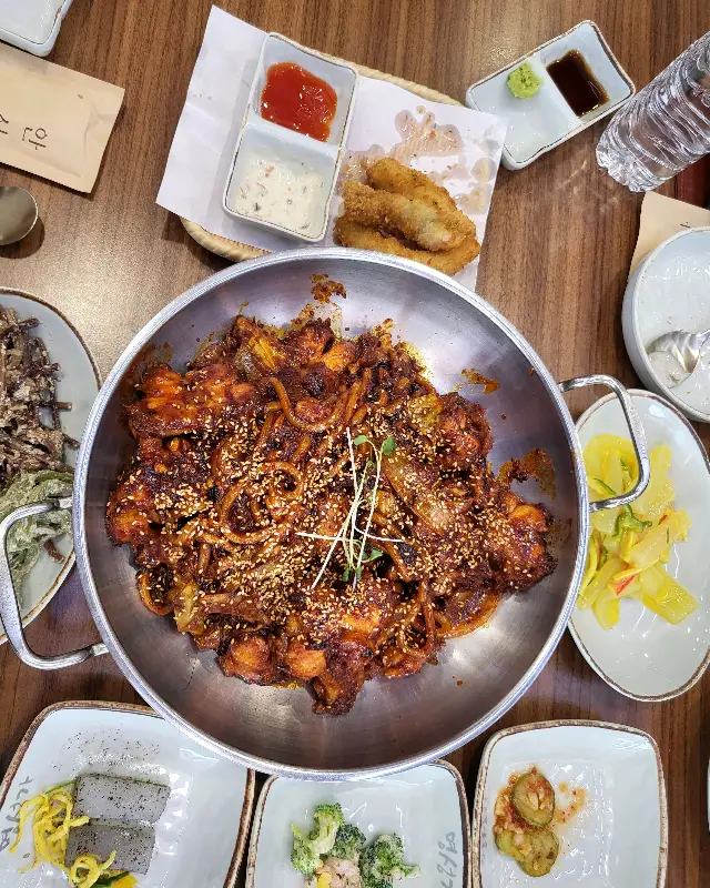 테이블 전체 샷