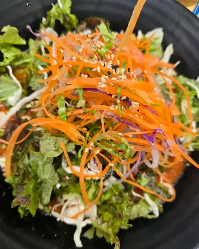 입맛을 돋우는 물회의 향연