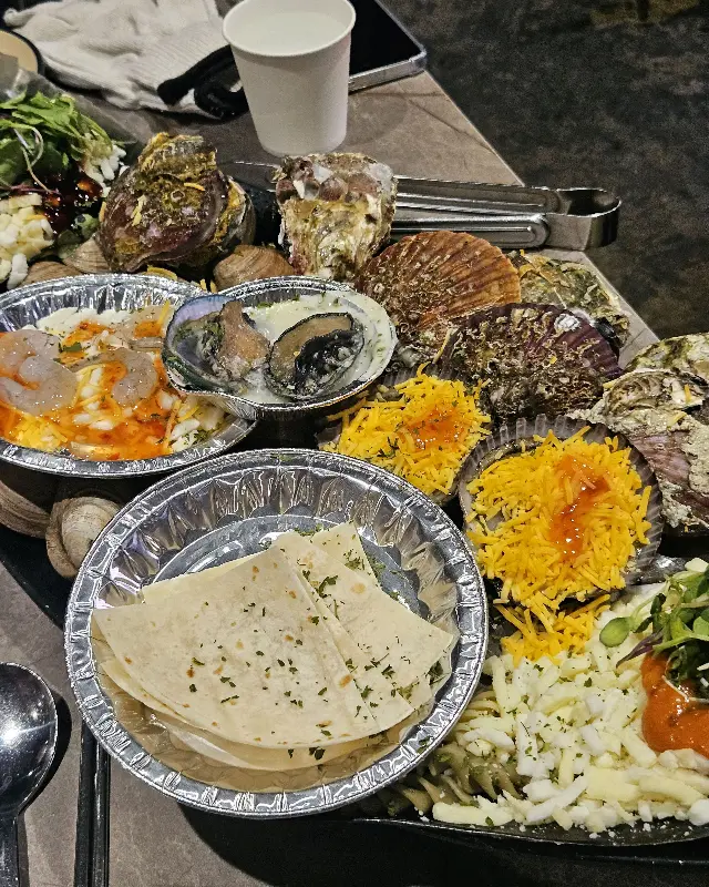 다채로운 해산물 한 상