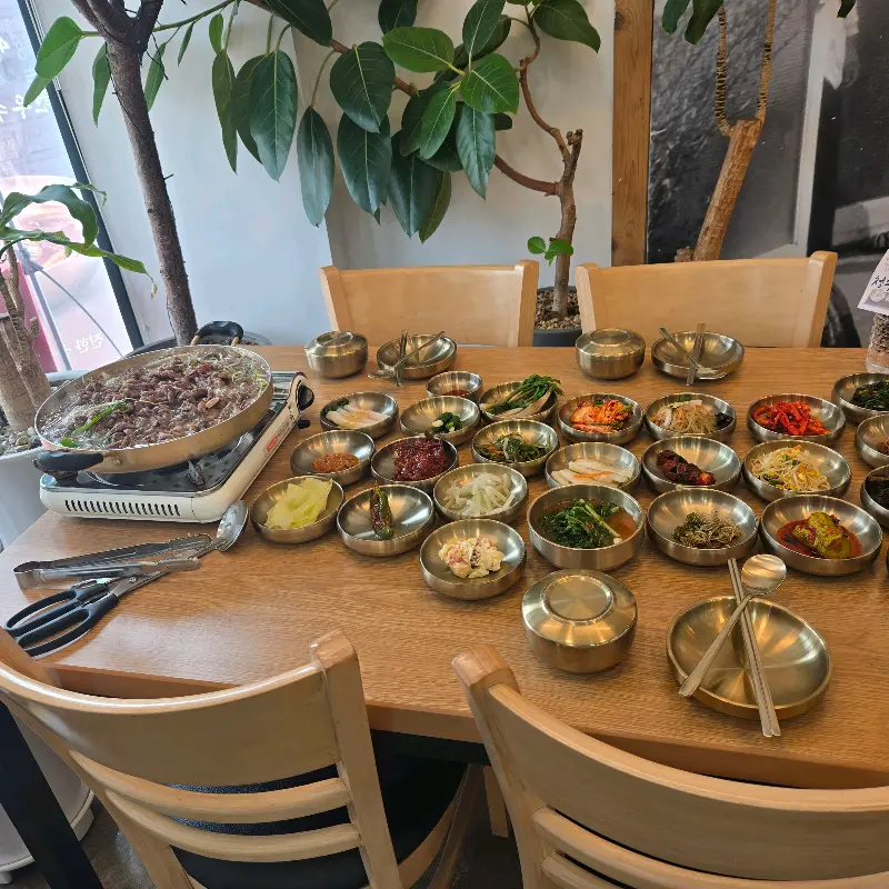 상차림 전체 사진