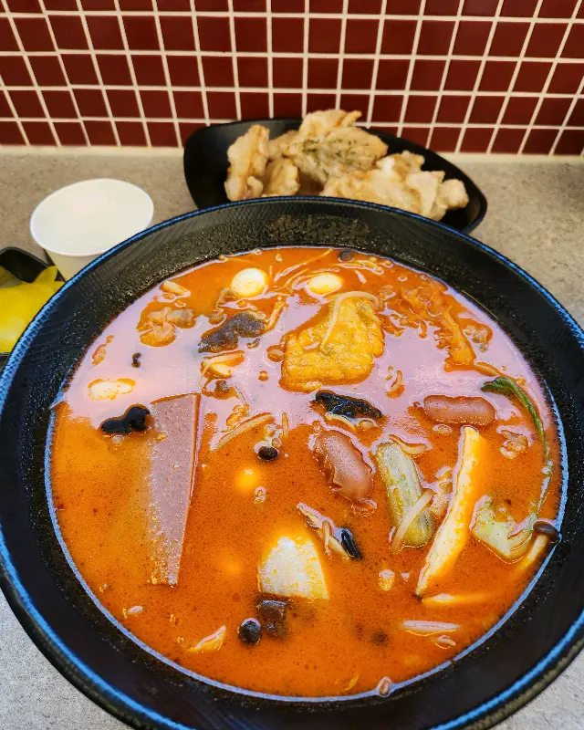 다채로운 마라탕 재료