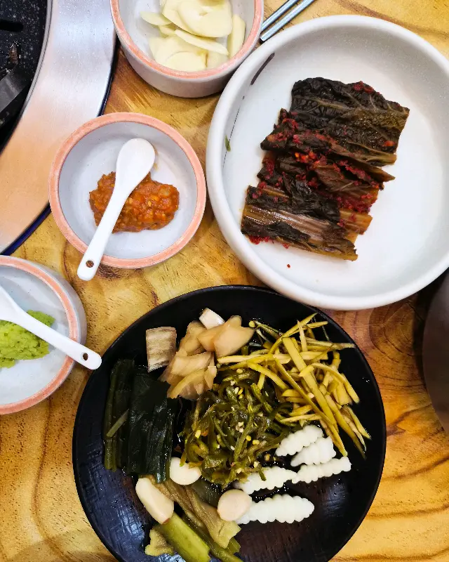 맛찬들 하남미사점 직원분이 직접 구워주는 삼겹살