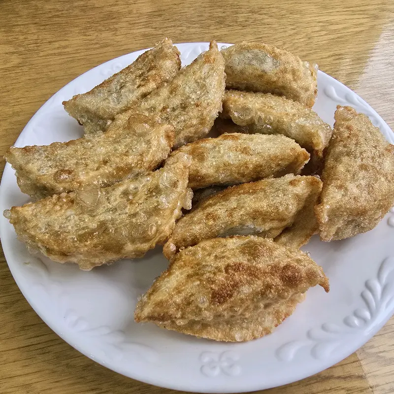 겉바속촉 군만두