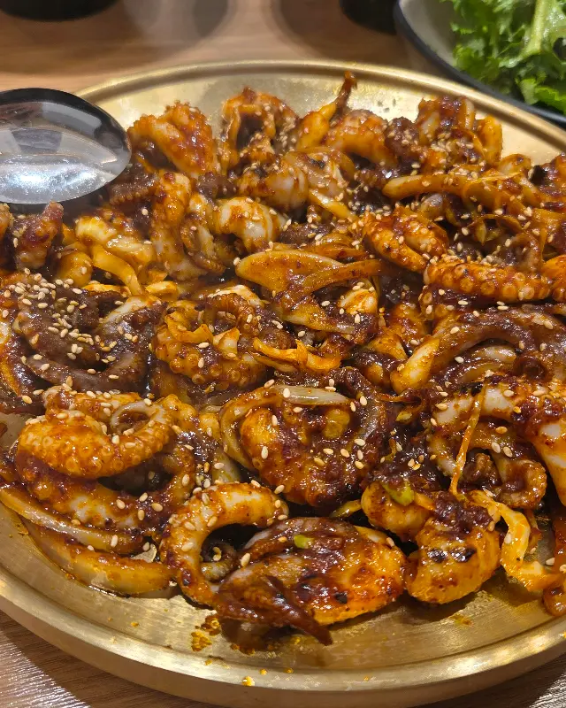 다시 봐도 침샘 자극하는 쭈꾸미 비주얼