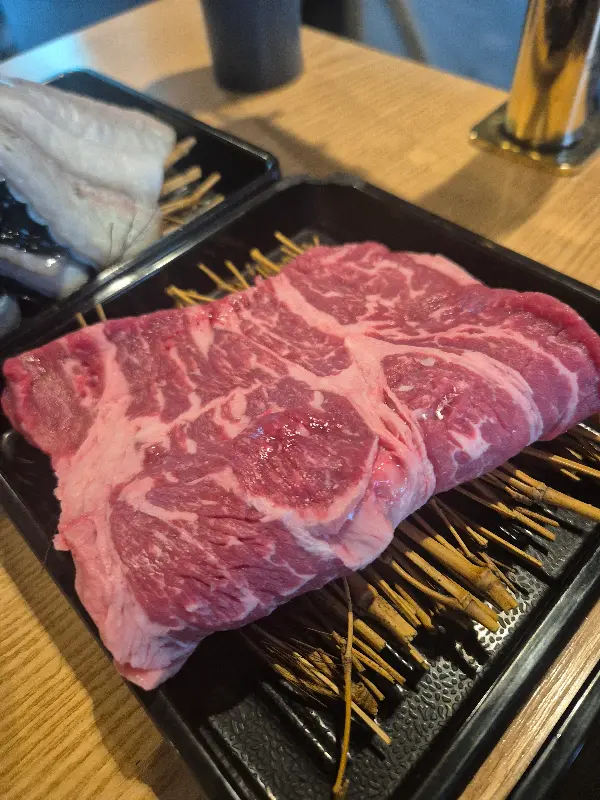 장어와 소고기의 환상적인 조합