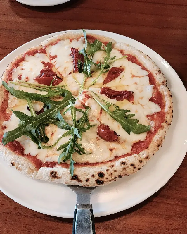 마르게리따 피자