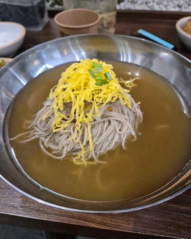 잘빠진메밀의 물막국수