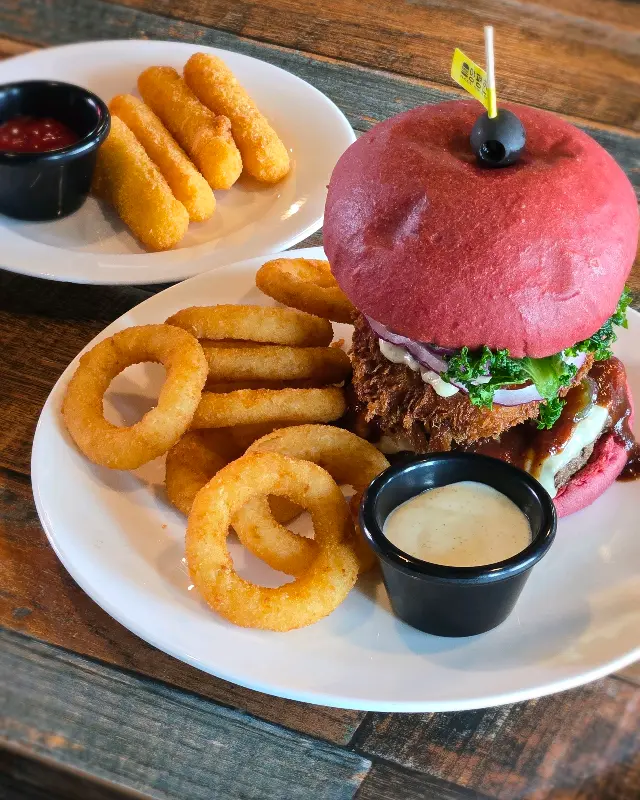 수제버거와 어니언링