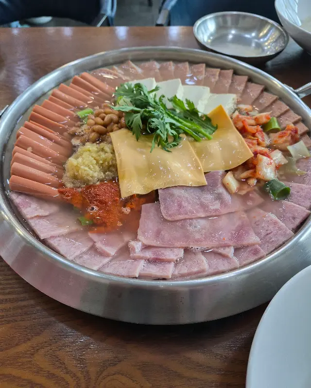 시그니처 일당백 부대찌개