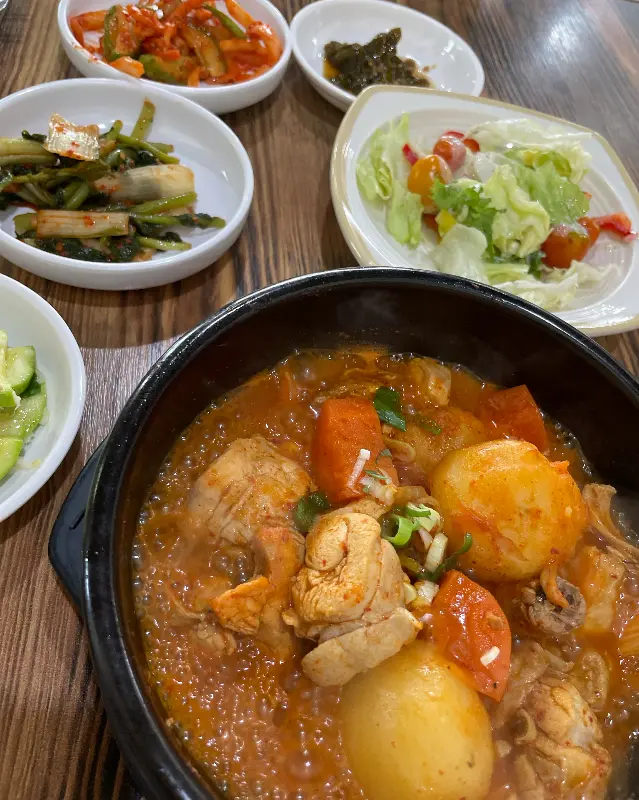 두머리부엌 백반