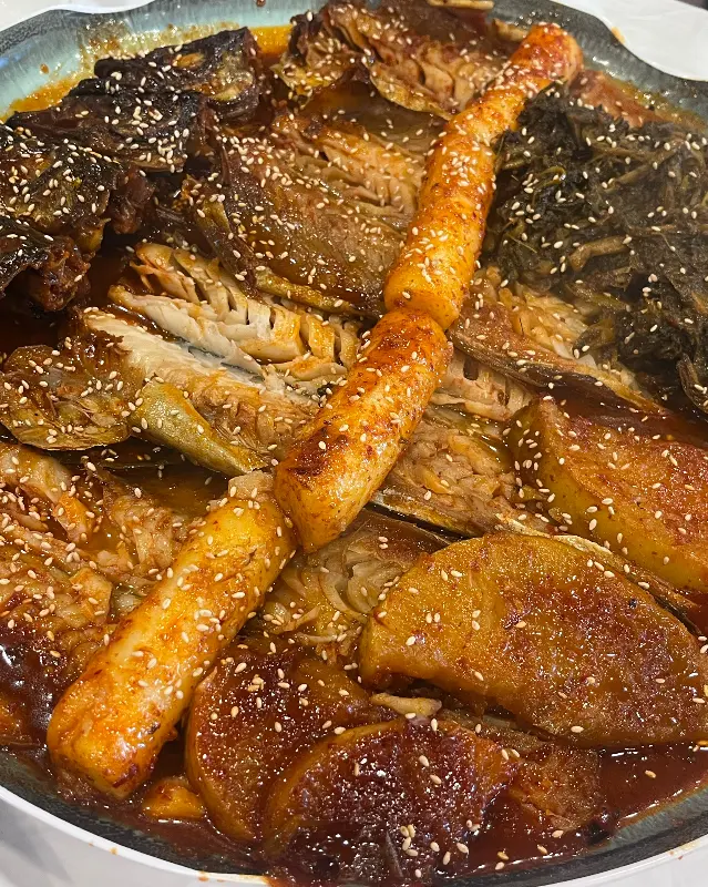 매콤한 양념이 듬뿍 배인 코다리찜