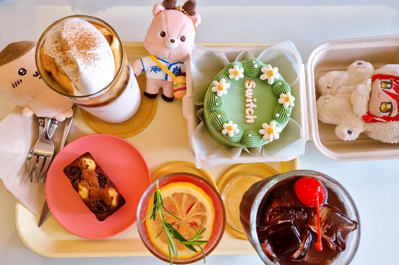 어베러데이에서 판매하는 도시락 케이크