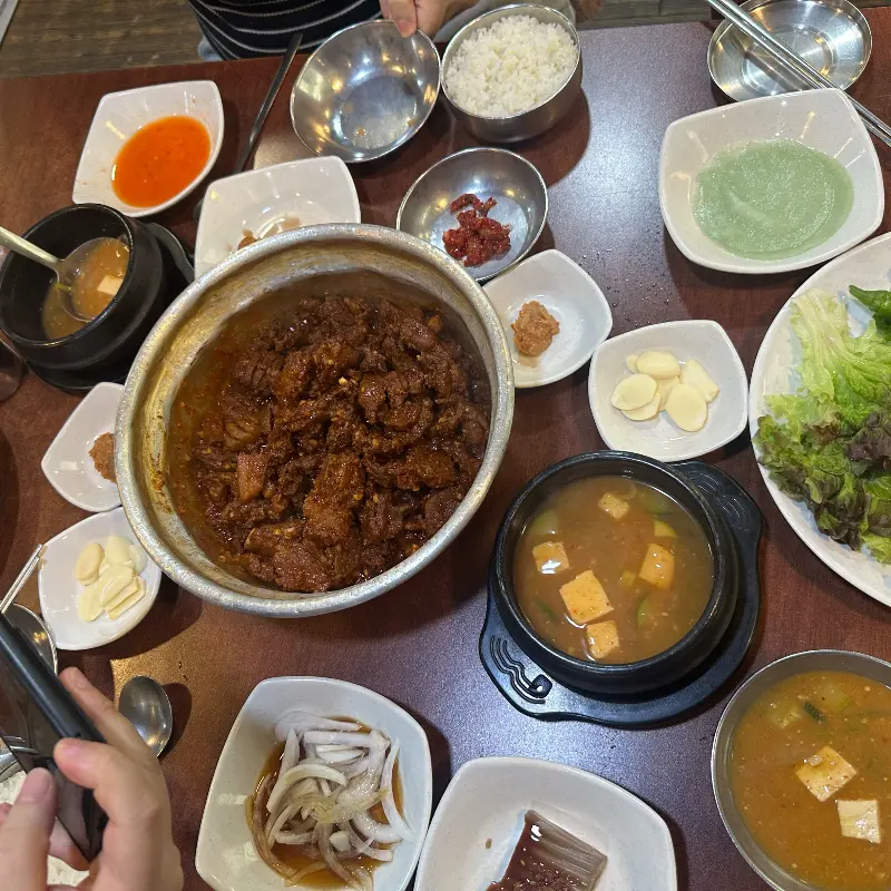 푸짐한 한 상 차림