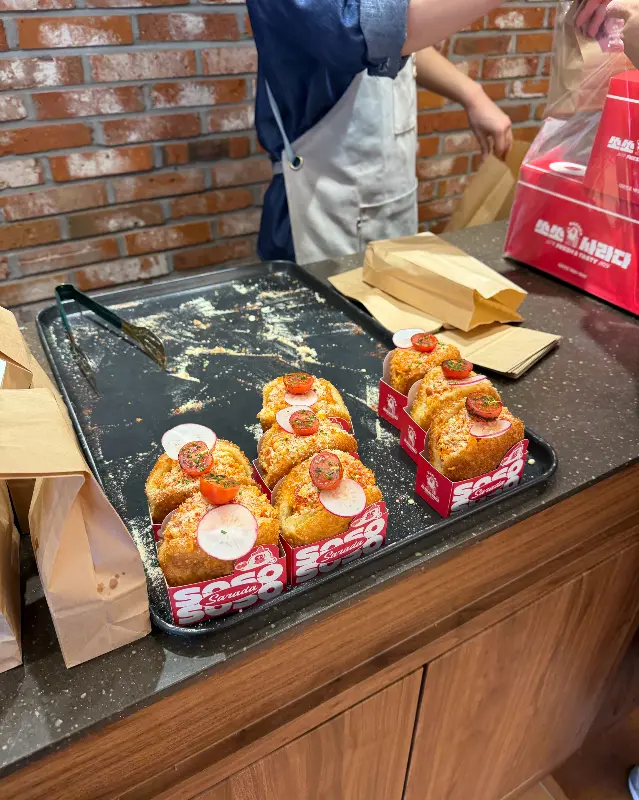 포장된 사라다빵