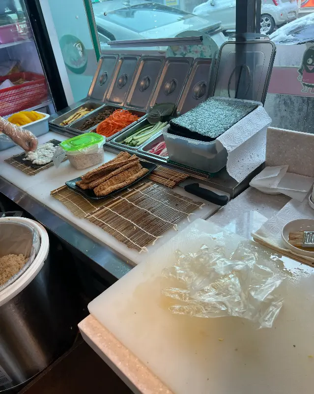다소미 김밥 내부