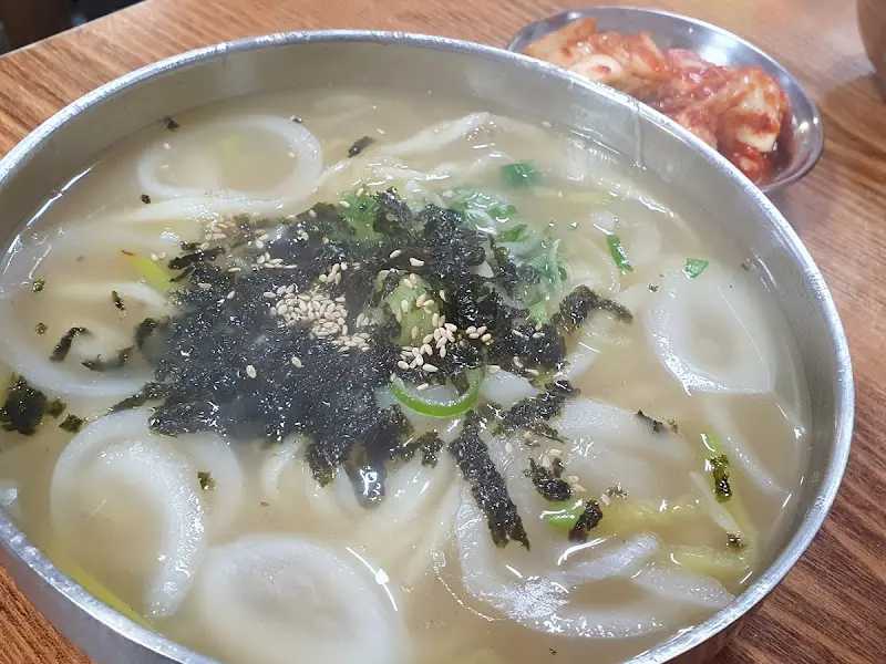 홍두깨칼국수 칼국수