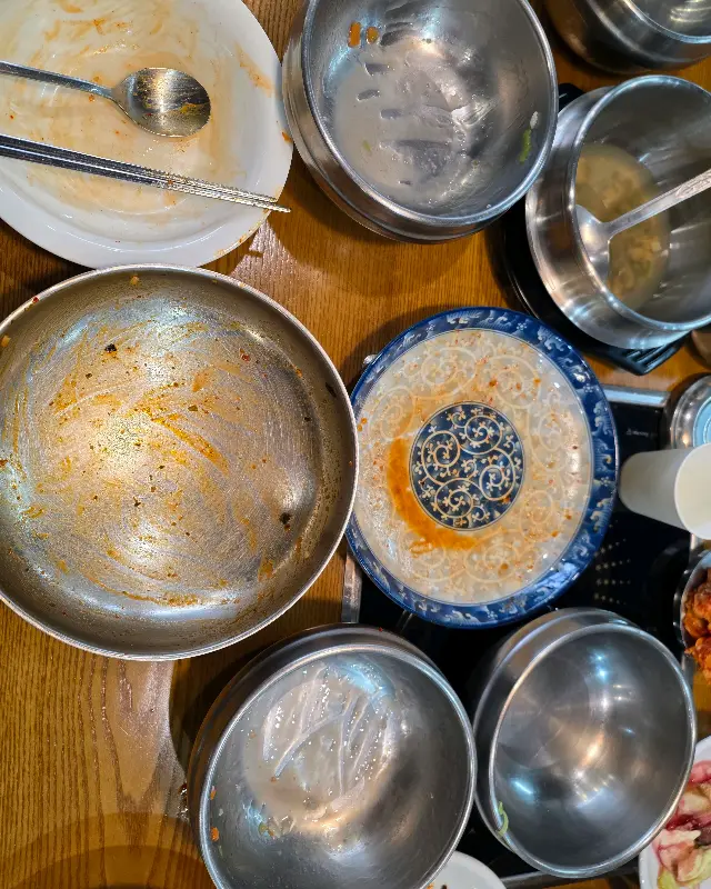 식사를 마친 테이블