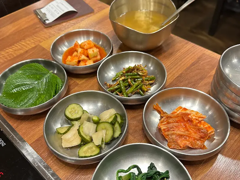 어울가의 다양한 반찬