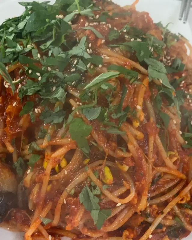 깻잎이 듬뿍 올라간 아구찜