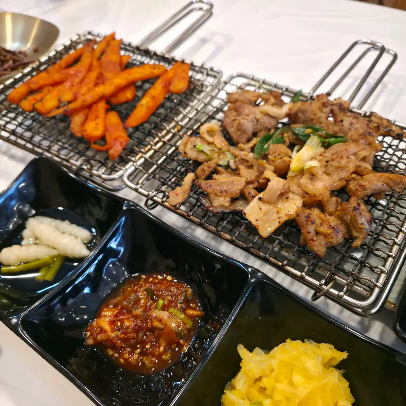 약선정식 전체 상차림