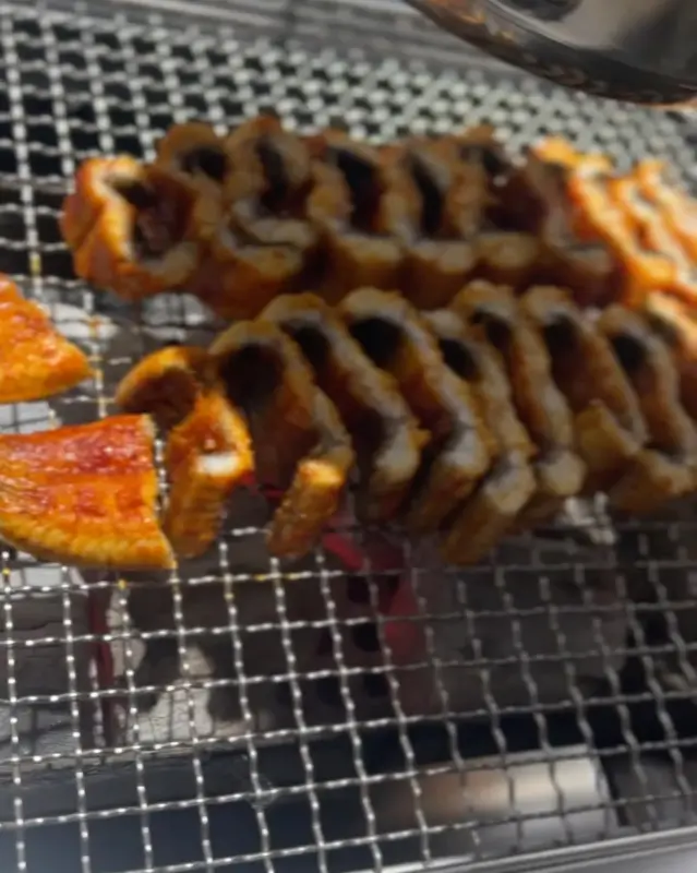 탱글탱글한 장어 단면