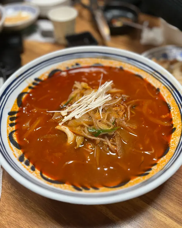 굴이 듬뿍 들어간 굴짬뽕