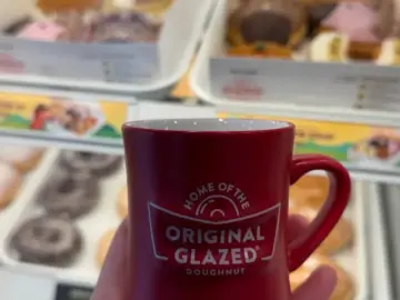 힙스터들의 성지, 부산대 앞에서 즐기는 달콤한 도넛 맛집 탐방기