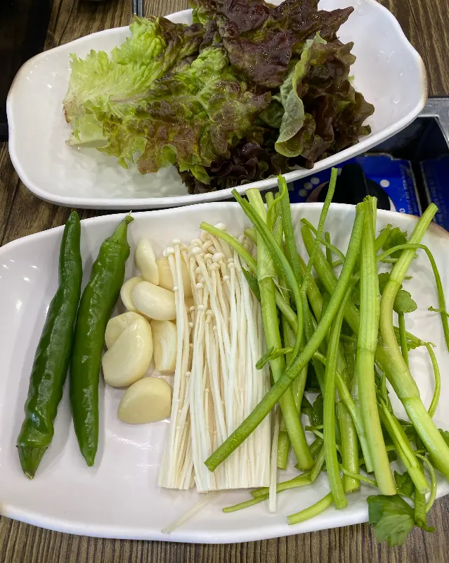 신선한 쌈 채소