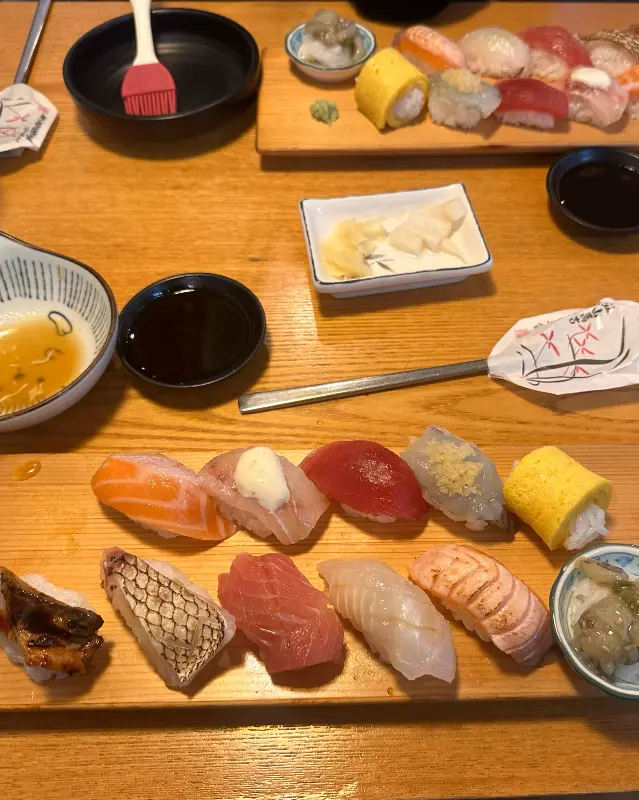 다채로운 색감의 쉐프 추천 초밥