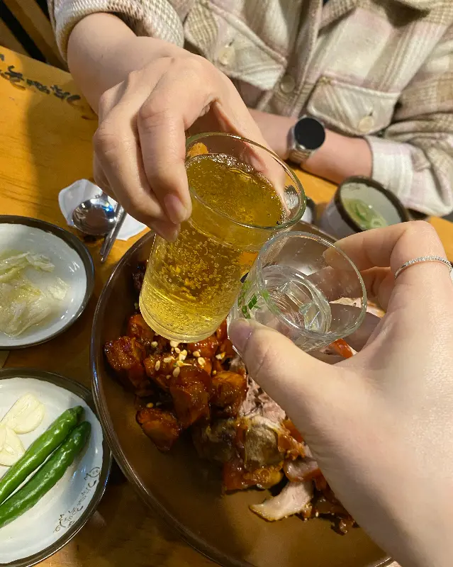 족발과 술 한 잔