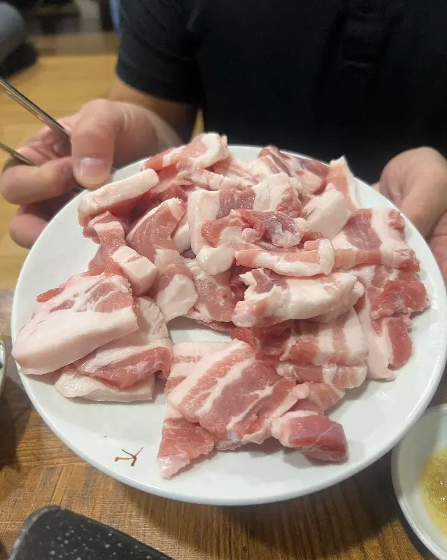 신선함이 느껴지는 삼겹살