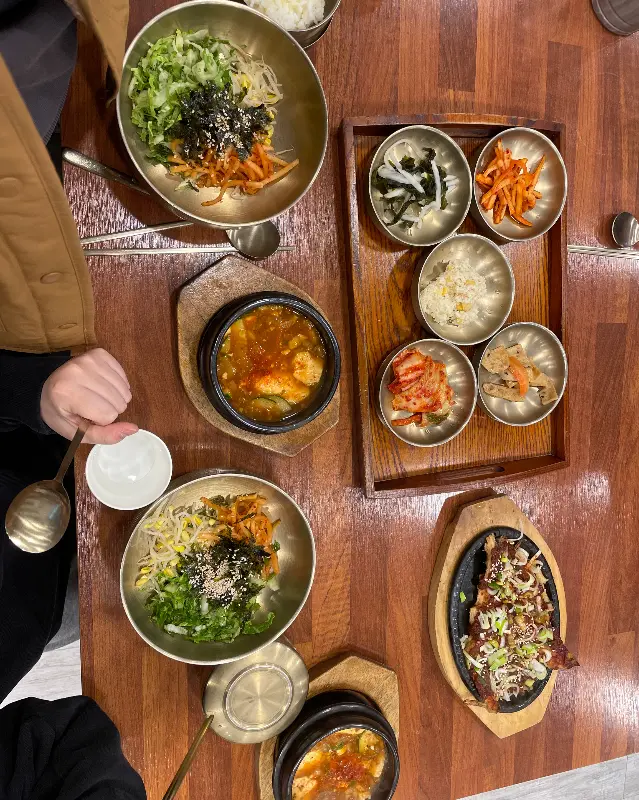 푸짐한 한상 차림