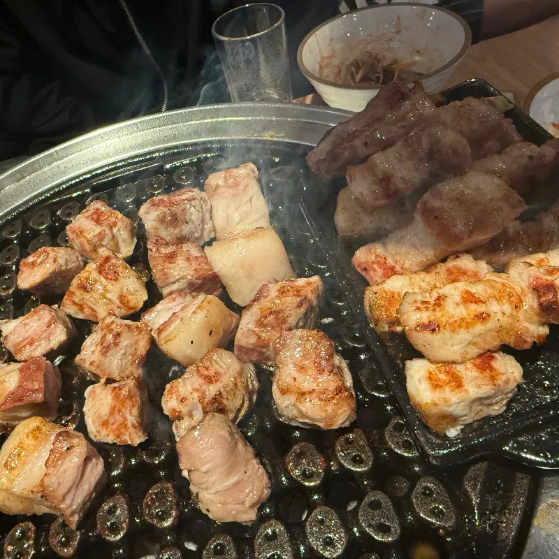 노릇하게 구워진 목살