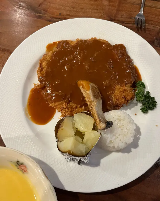 남포동 중심가에 위치한 광복경양식