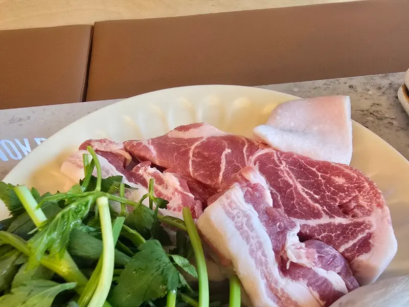 목돈72의 신선한 고기