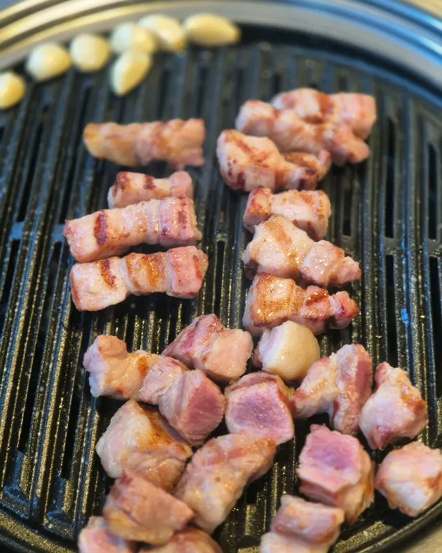 잘 익은 삼겹살