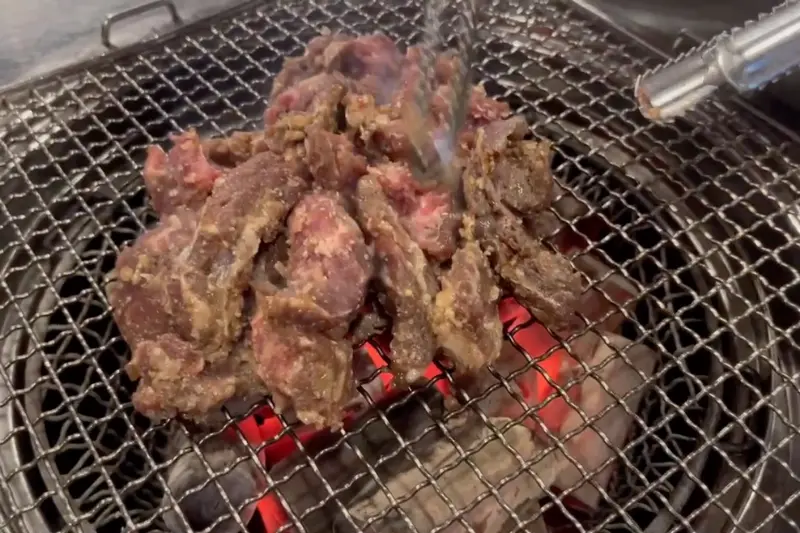 숯불에 구워먹는 갈비
