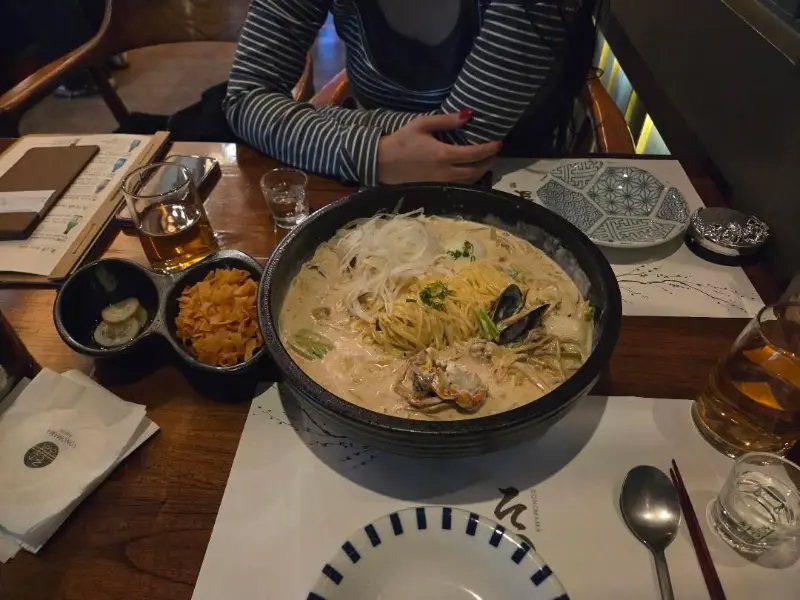 푸짐한 해물크림짬뽕 한 상 차림