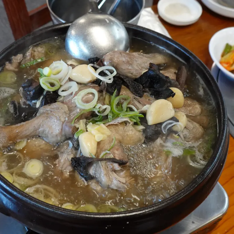 옻닭 한 상 차림