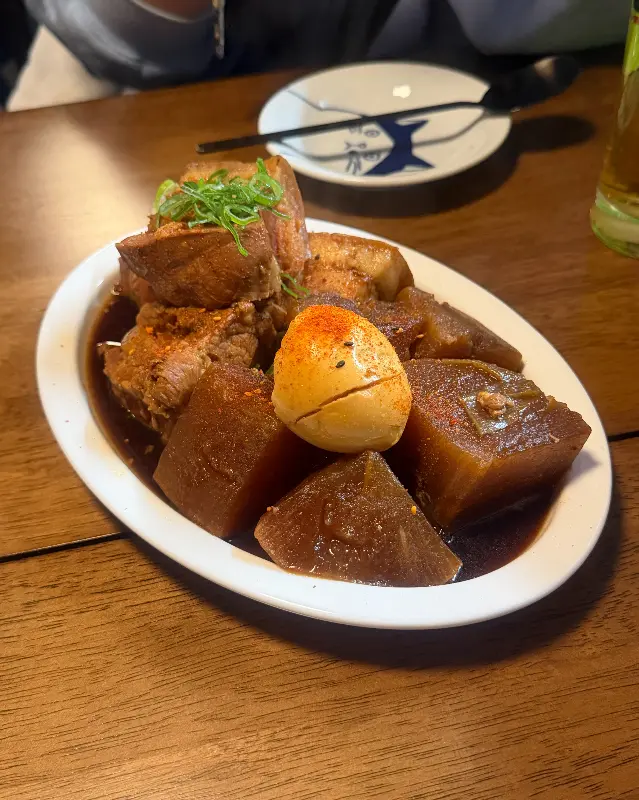 아기자기한 일본풍 소품들로 꾸며진 내부