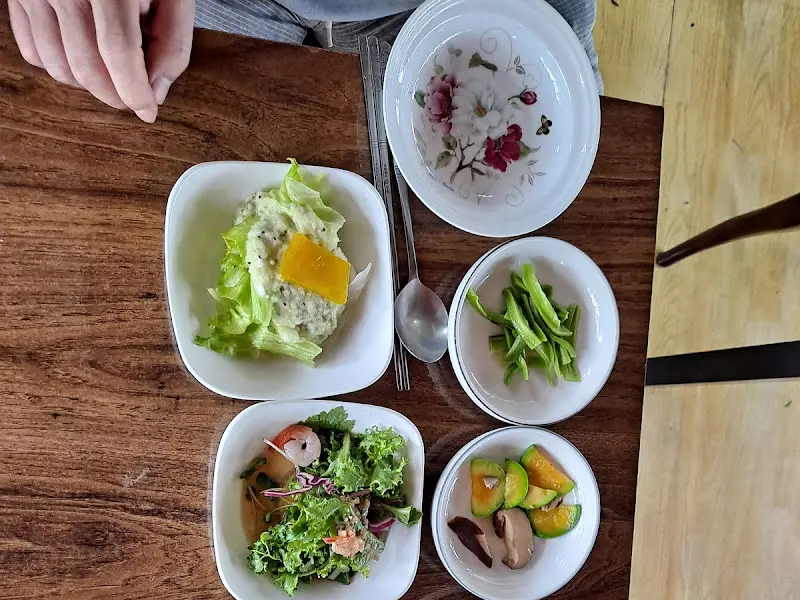 정갈한 나물 반찬