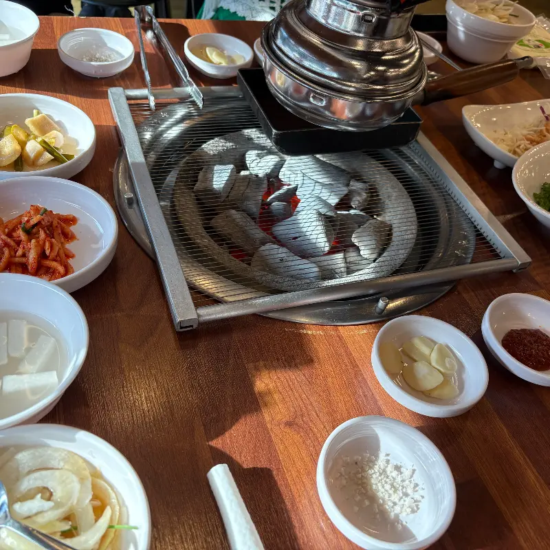 화로구이 테이블 세팅