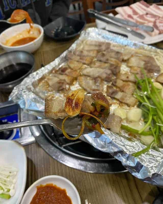 잘 익은 삼겹살