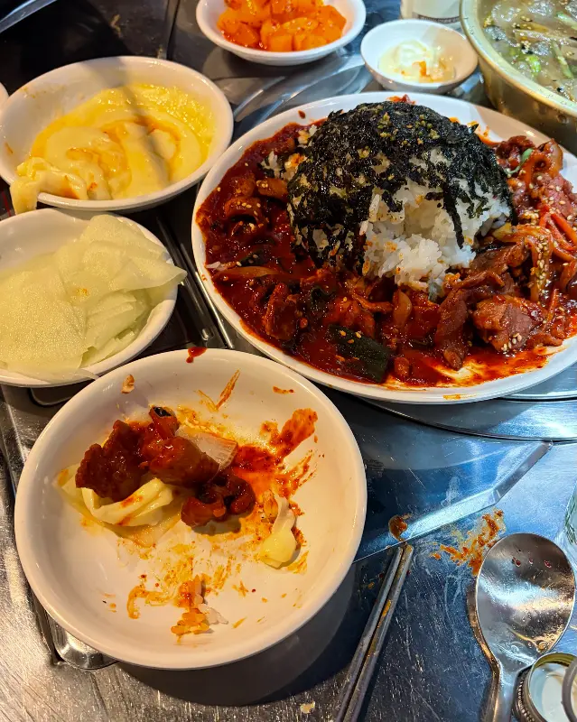 한사발포차 내부