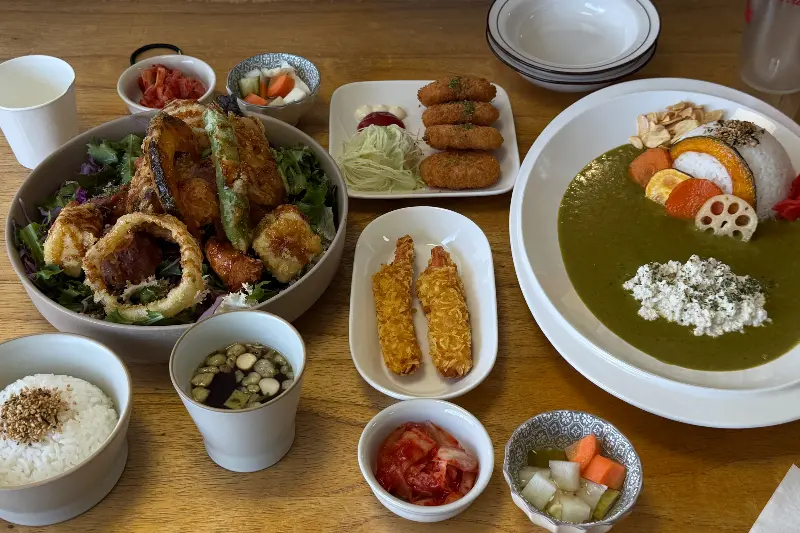 다람쥐식탁 음식 전체샷